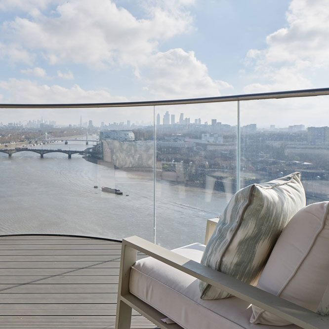 An established Chelsea location paired with distinctive waterfront architecture and premium residential amenities.